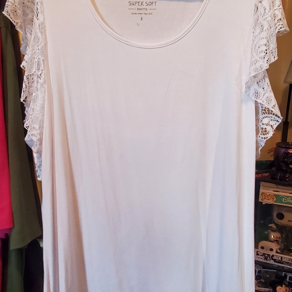 Torrid size 3 short sleeve - Picture 2 of 2